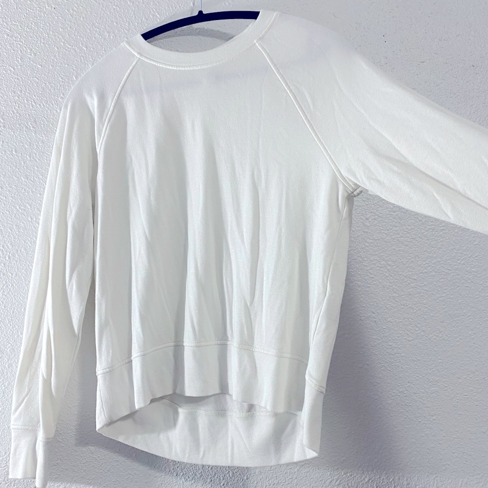 White crew neck pullover - Picture 2 of 2